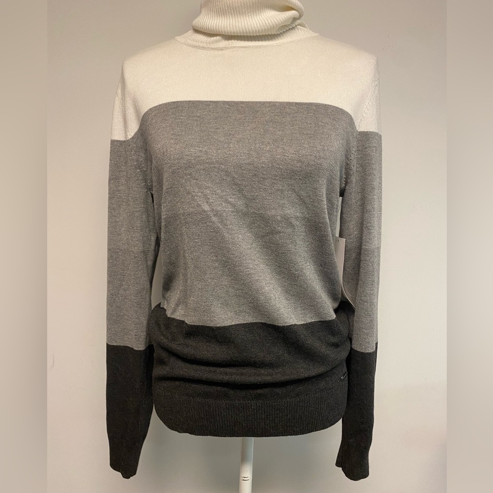 NWT Calvin Klein Color Block Turtleneck Sweater Size Medium